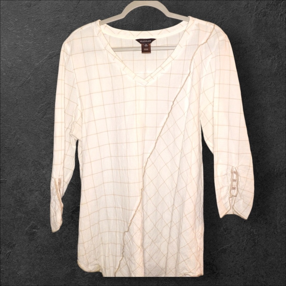 White Grid Pattern Blouse By Multiples - image 3